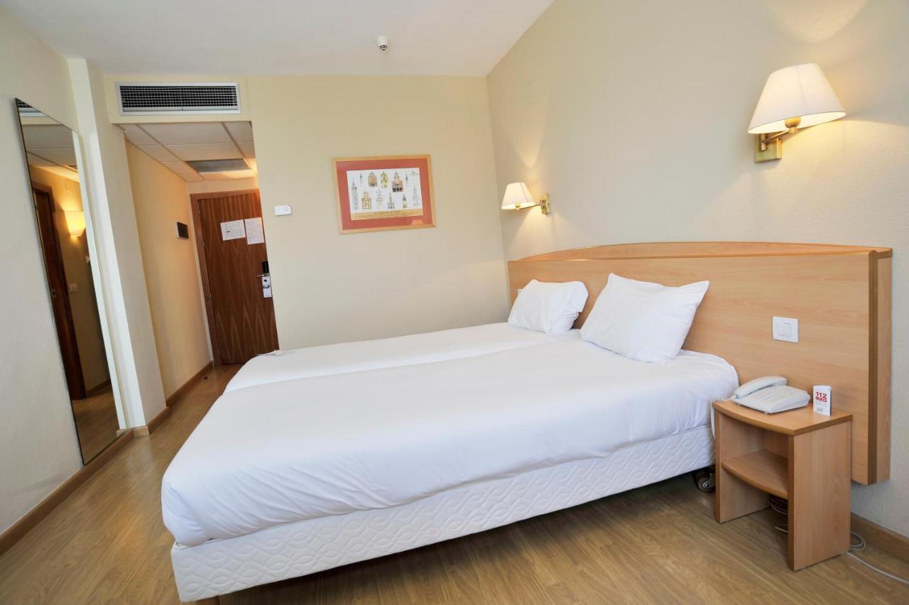 Travelodge Murcia Exterior photo
